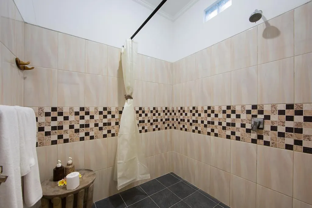 Guest house Bening House Batubelig Hotel Seminyak