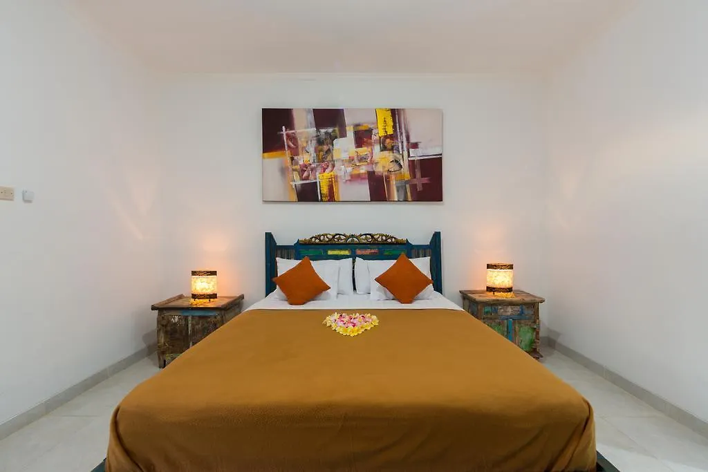 Bening House Batubelig Hotel Seminyak  Guest house Seminyak (Bali)
