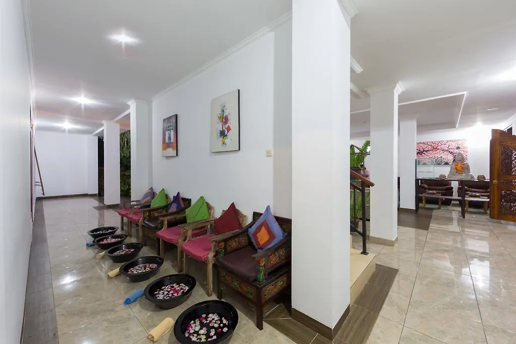塞米亚克 Bening House Batubelig酒店 3*,  印尼