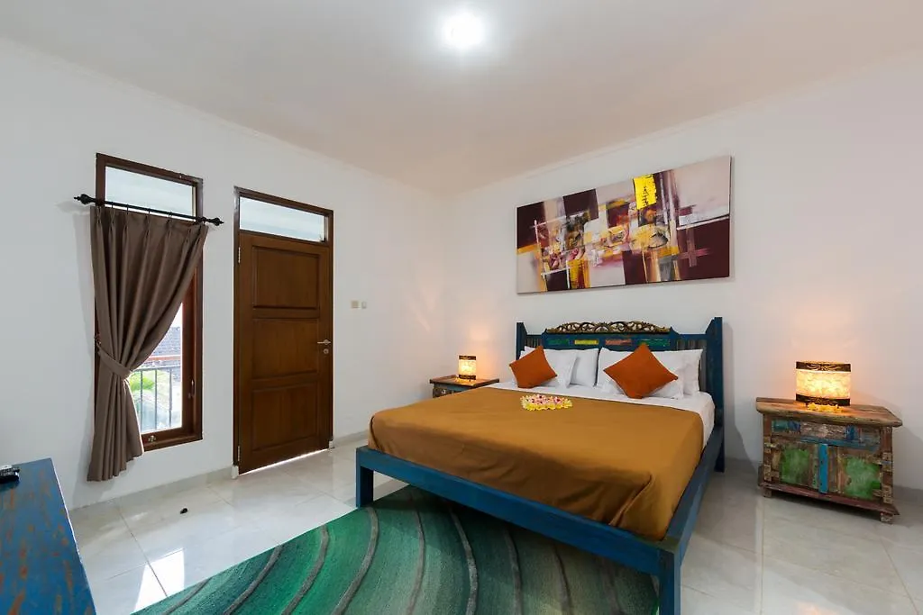塞米亚克 Bening House Batubelig酒店 3*,  印尼
